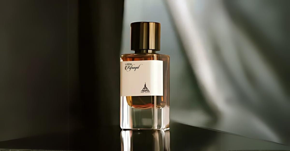 Paris Corner Rifaaqat Unisex Eau de Parfum 2.8 Fl Oz – Captivating Blend of Elemi, Pink Pepper, Vanilla & Smoky Leather Avelisse