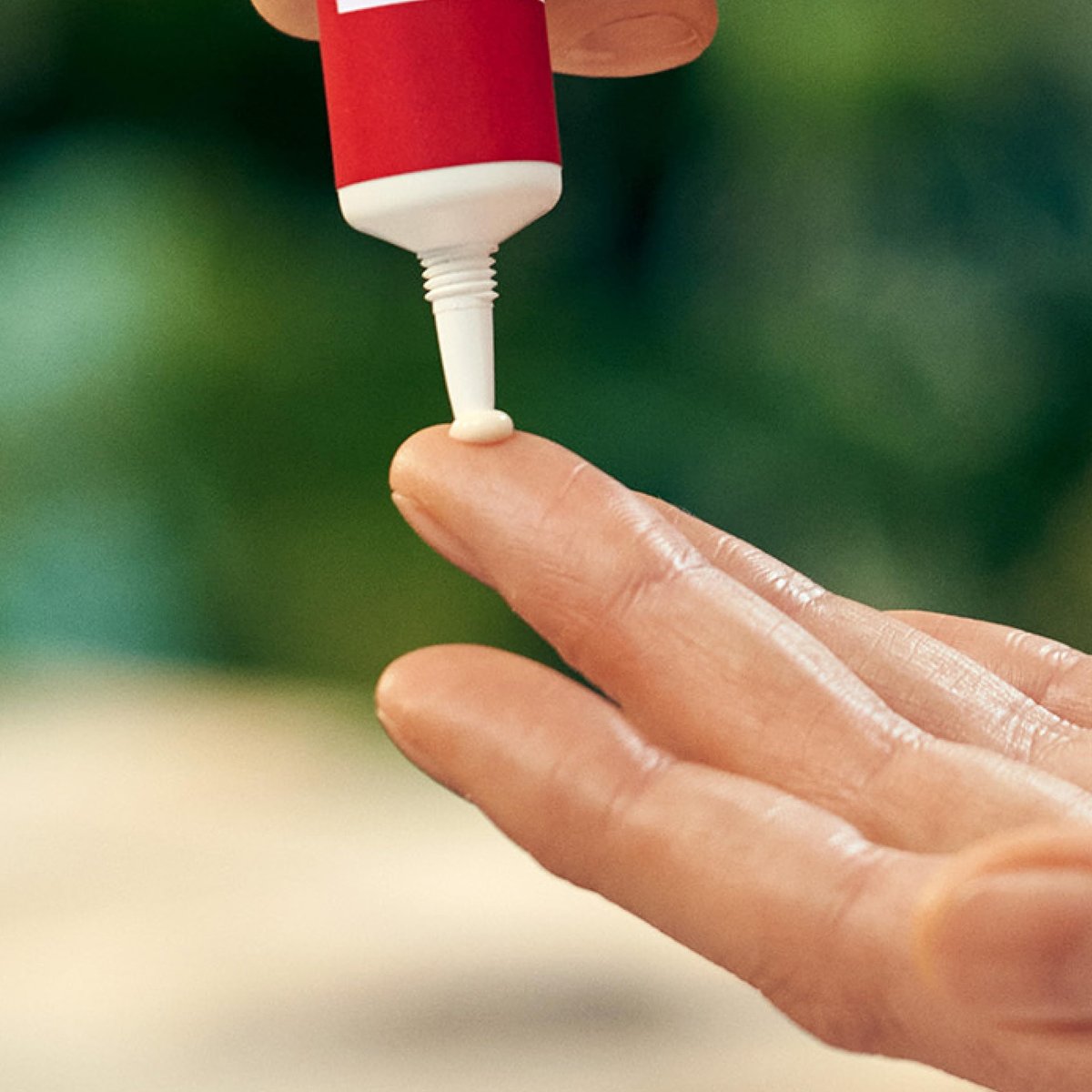Weleda Plumping Eye & Lip Cream with Peptides from Maca Root and Pomegranate Avelisse