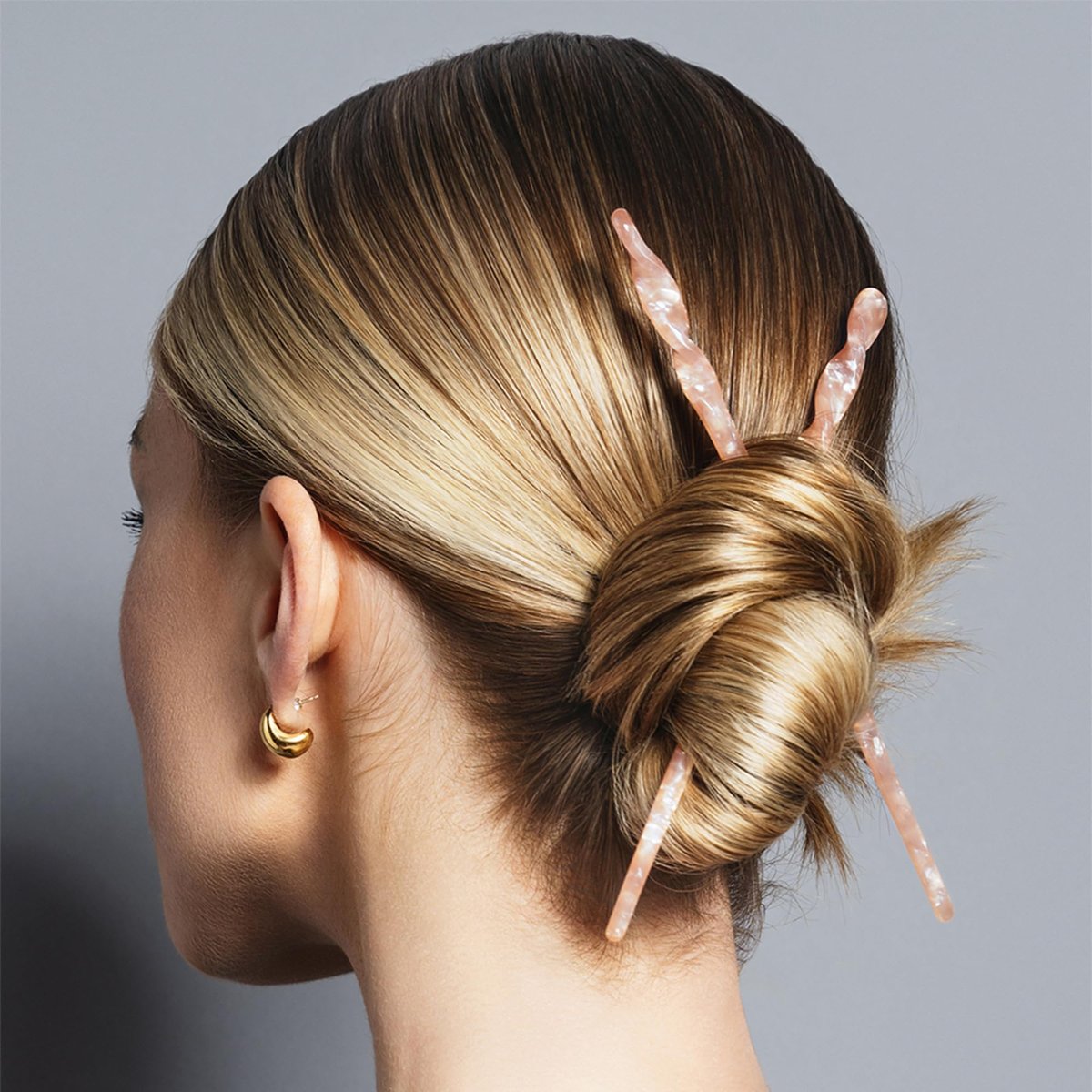 The Hair Edit Marble Pin Up Twists - Slim Hair Pin Sticks with Blush Marble Finish (2 Count) - görsel 5