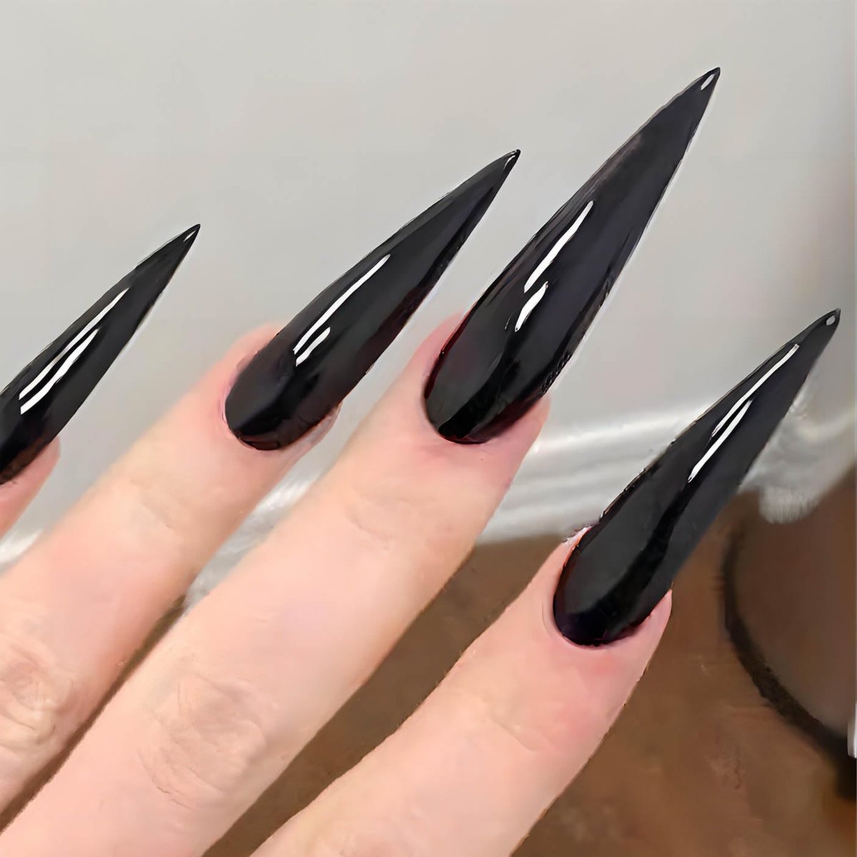 QQPPOLIU Solid Color Press on Nails - Black Stiletto Long Glossy 24PCS Reusable False Nails for Women and Girls Avelisse