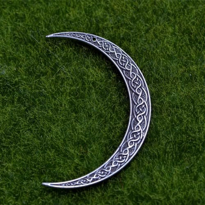LANGHONG 2PCS Viking Moon Crescent Hairpins – Gothic Metal Hair Sticks for Women, Retro Updo Pins for Cosplay & Renaissance Festival