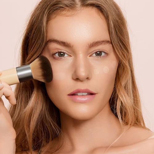 EcoTools Blend + Blur Makeup Brush and Sponge Duo - Eco-Friendly Foundation Brush & Latex-Free Blender for Liquid & Cream Makeup, Vegan & Cruelty Free, 2 Piece Set Avelisse