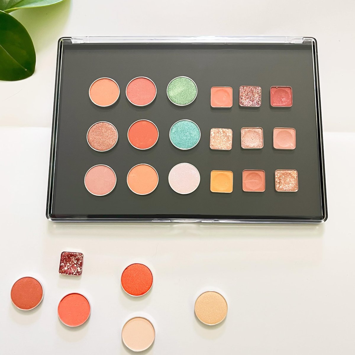 UDTIP 2 Pack XL Large Magnetic Makeup Palette with Clear Top - Empty Cosmetics Storage Box with 40pcs Metal Stickers for DIY Eyeshadow, Lipstick, Blush Powder (9.25" x 6.57") Avelisse