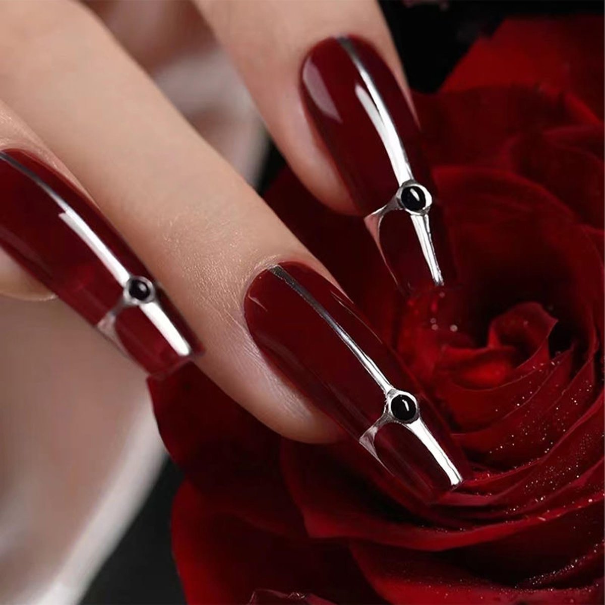 COSMOO Cherry Red Nail Polish - Quick Dry Nail Lacquer, 12ml (0.41 fl oz) for Vibrant Nail Art - görsel 5
