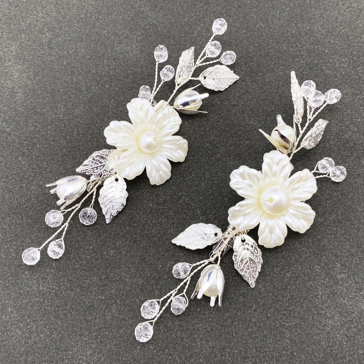 PRETTYLIFE Pearls Flower Hair Clips 2pcs - Ivory Floral Silver Leaf Vine Hair Pieces for Wedding Women - görsel 2