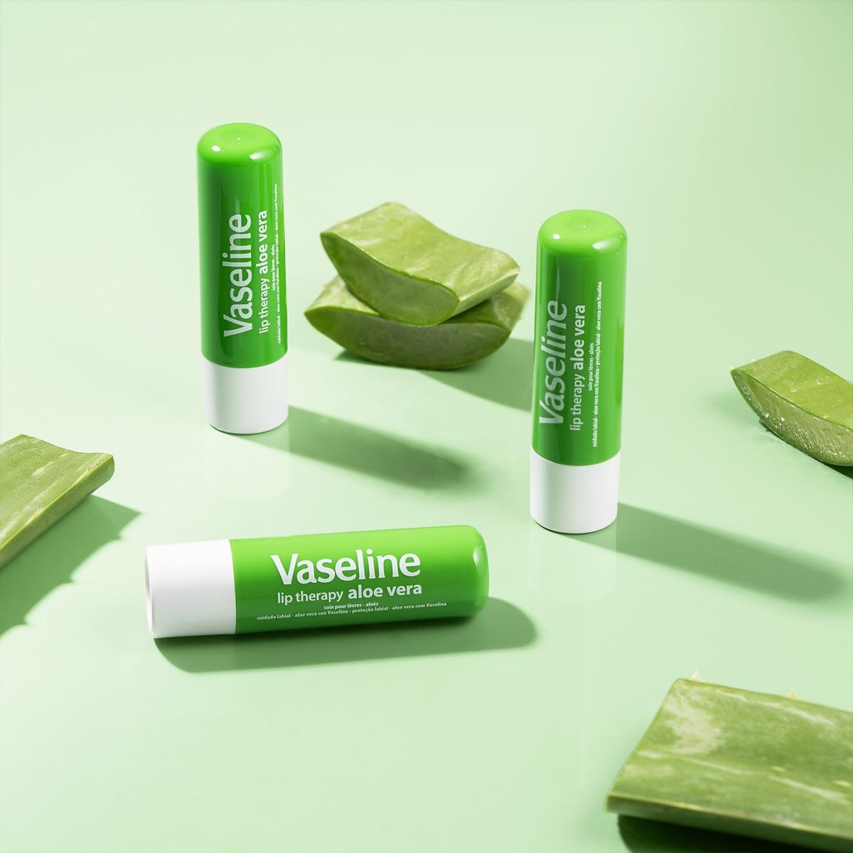 Vaseline Lip Therapy Aloe Fresh 8-Pack – Moisturizing Lip Balm for Very Dry Lips, 0.16 Oz Each Avelisse