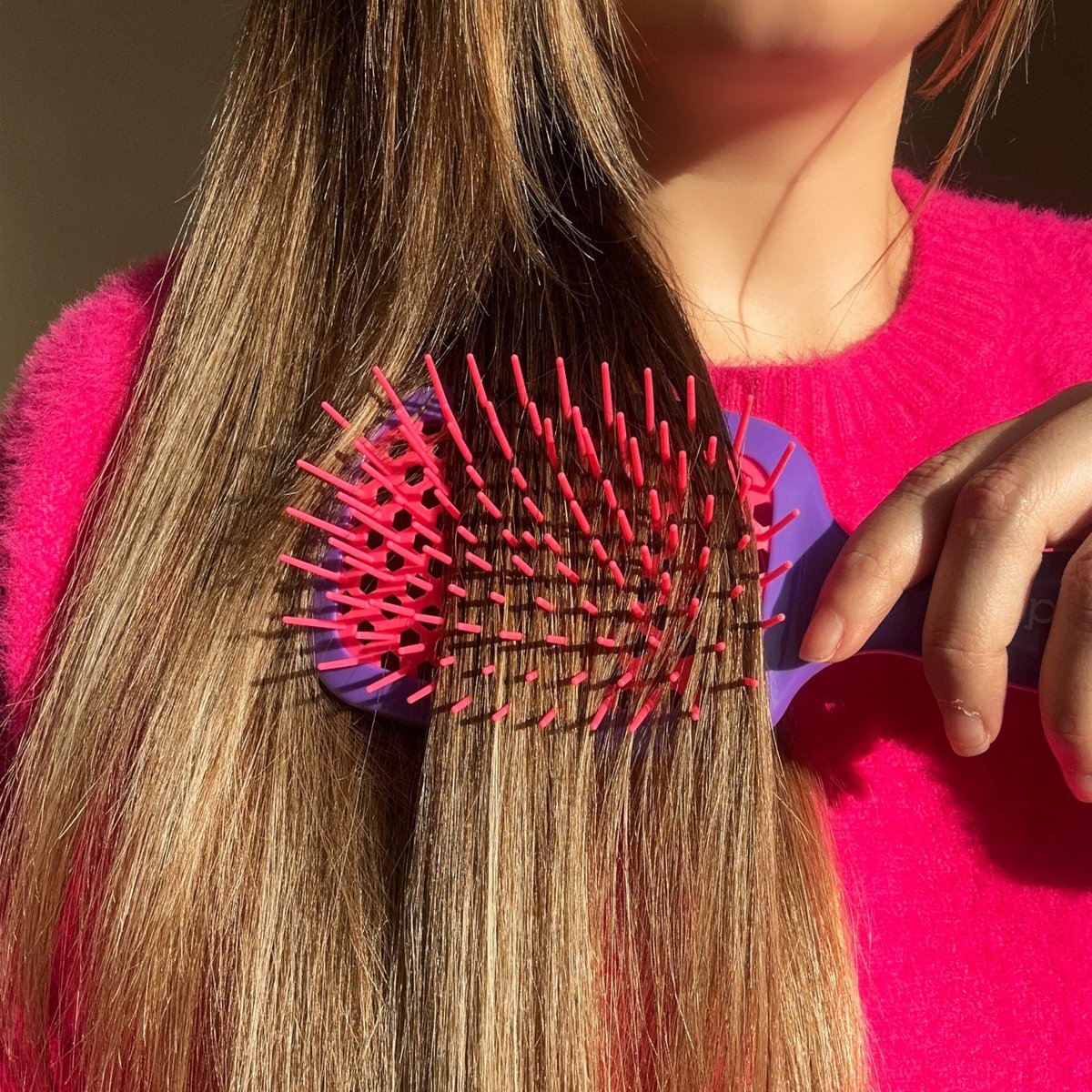 FHI Heat UNbrush Detangling Brush – Pain-Free Brushing for All Hair Types (Wet or Dry) – Durable DuoFlex Anti-Static Bristles, Lightweight Handle, Vented Design – Electric Berry Purple - görsel 15