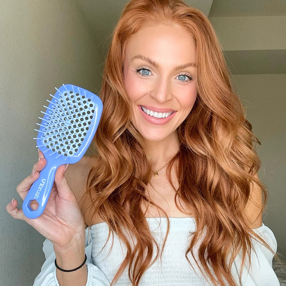 FHI Heat UNbrush Detangling Brush – Pain-Free Brushing for All Hair Types, Iris Dark Blue - görsel 5