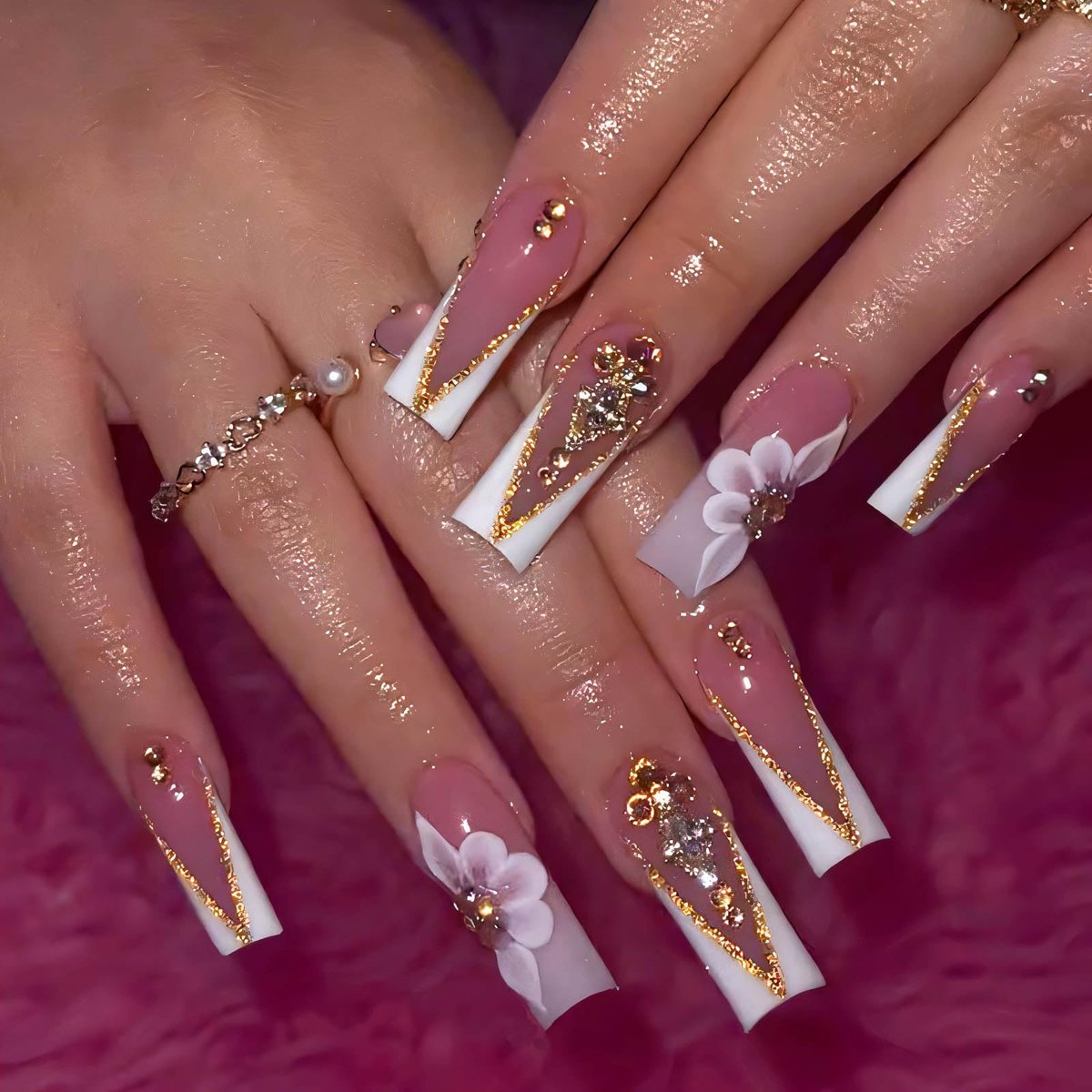 QQPPOLIU Press On Nails - French, Nude, Flower & Rhinestone Designs - Long, Medium, Coffin, Square, 3D, Glitter, Fake Nails - 24pcs - görsel 1