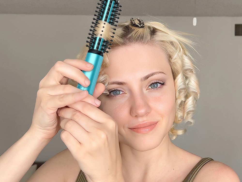 Farery Mini Thermal Brush - 3/4 Inch Curling Iron for Volumizing & Small Curls, Travel Size Hot Brush for Short & Thin Hair, Dual Voltage, 392°F, Blue Avelisse