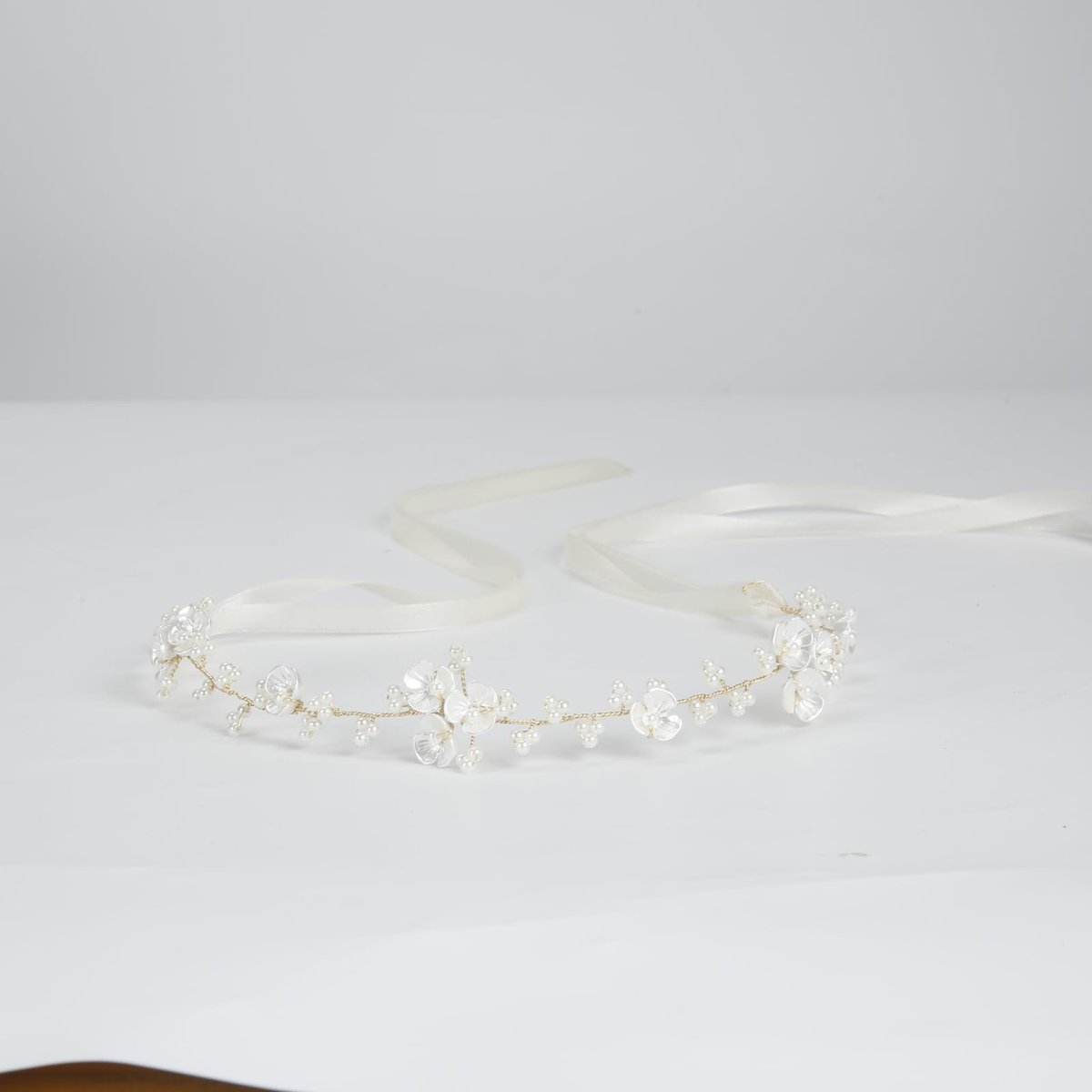 Tanfeine Flower Girl Pearl Headpiece - Elegant White Hair Accessory for Women and Girls, Perfect for Weddings, Birthdays, Parties, and First Communion - görsel 17