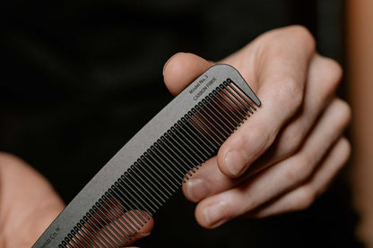 Chicago Comb Model 3 Carbon Fiber Fine-Tooth Comb – Made in USA, Anti-Static, 5.5 Inches (14 cm) – EDC Pocket Travel Comb for Hair and Beards Avelisse