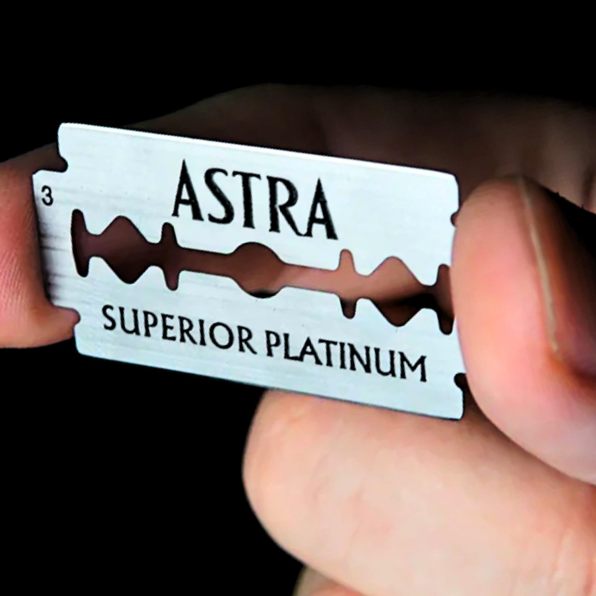 The Shave Factory Premium Shaving Set - Astra Platinum Double Edge Safety Razor Blades (300 Count) Avelisse