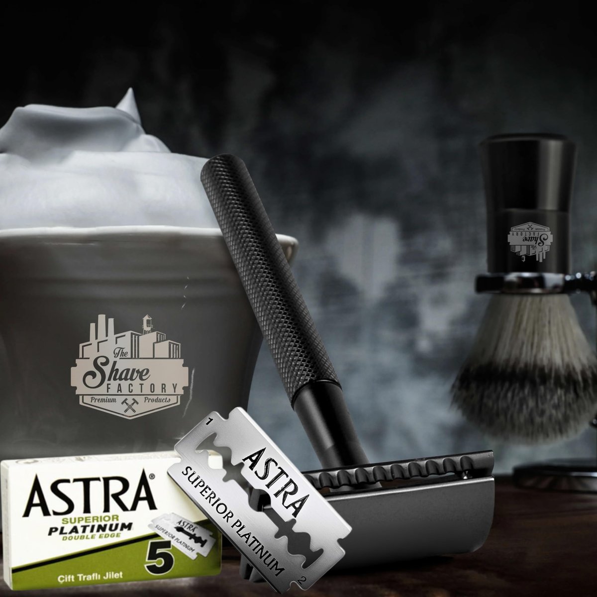 The Shave Factory Premium Shaving Set - Astra Platinum Double Edge Safety Razor Blades (300 Count) Avelisse