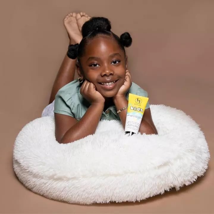 Black Girl Sunscreen Kids SPF 50 Lotion for Face & Body – No White Cast, Water Resistant 80 Minutes, Melanin Rich Skin, 6 fl oz - görsel 7