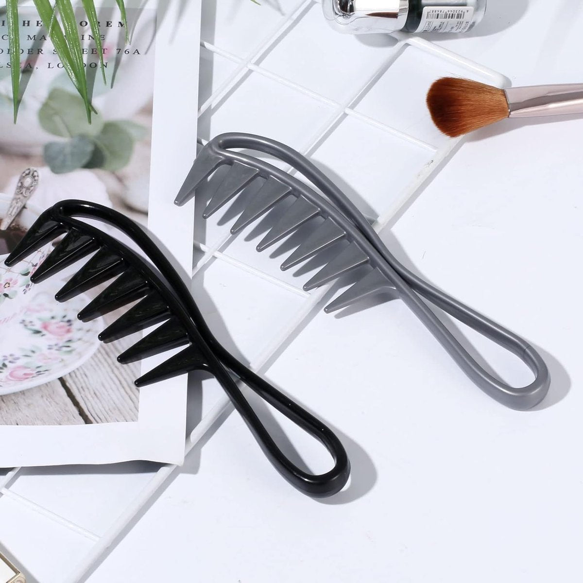 Dladhict 2-Pack Wide Tooth Comb for Wet Curly Wavy Thick Long Hair - Premium Plastic Grip for Wigs, Barber Salon - Large Shark Teeth Anti-Static Hair Combs for Men Women (Black, Grey) - görsel 13
