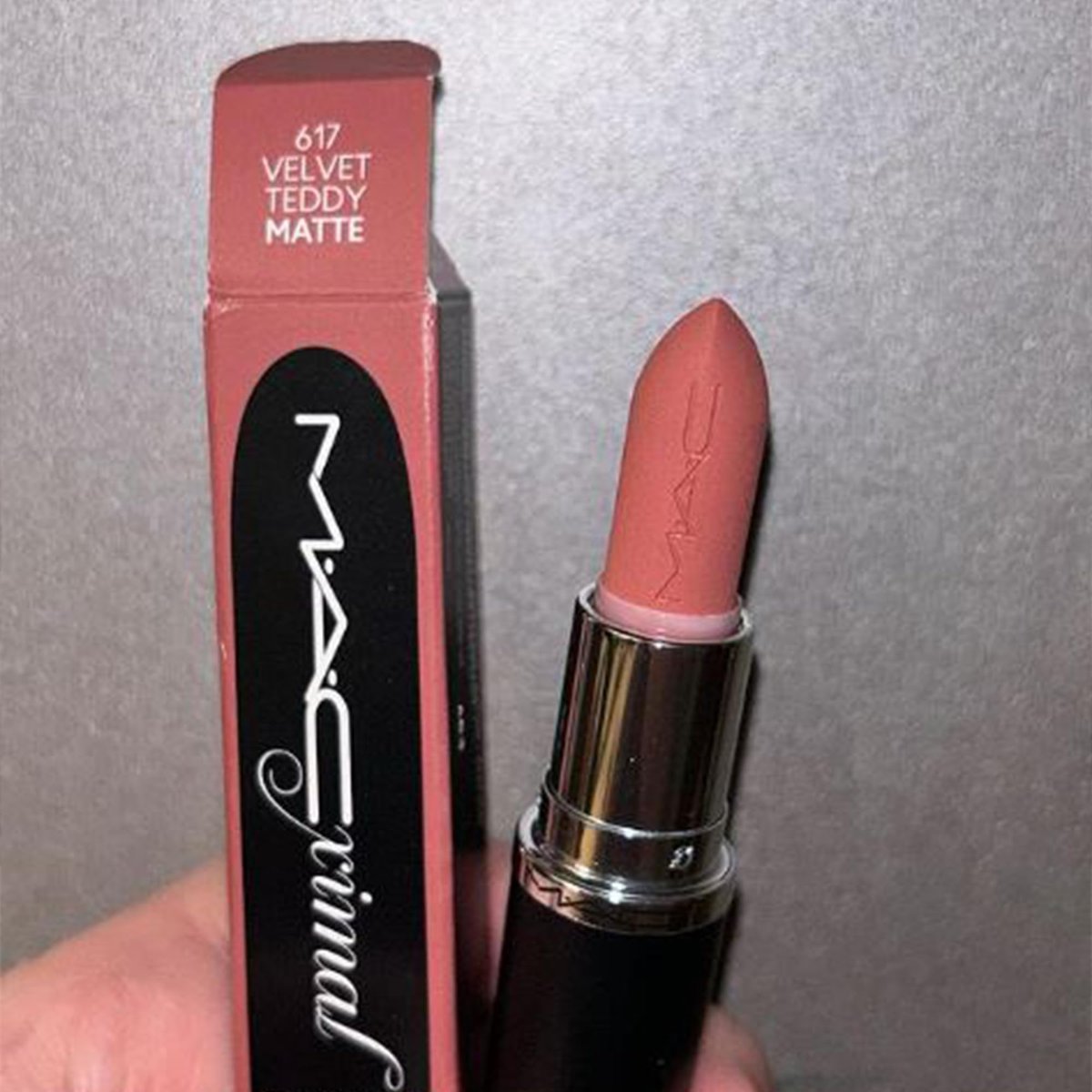MAC Macximal Silky Matte Lipstick - Velvet Teddy - 0.11 oz - Cranberry - görsel 5