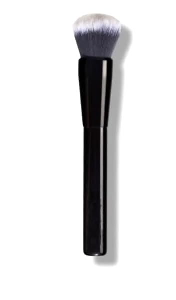 IL-MAKIAGE Foundation Blending Brush #100 – Travel-Friendly Synthetic Bristle Brush in Black Avelisse