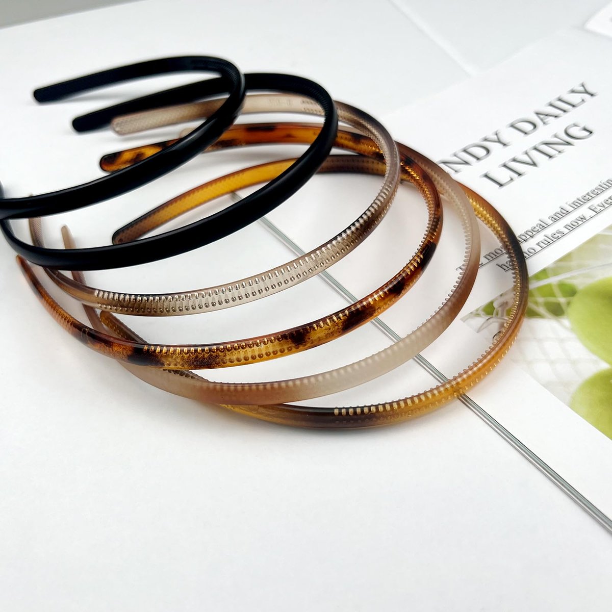 Kootinn 6-Pack Multi-Color Plastic Skinny Headbands with Teeth Comb for Women and Girls - görsel 9