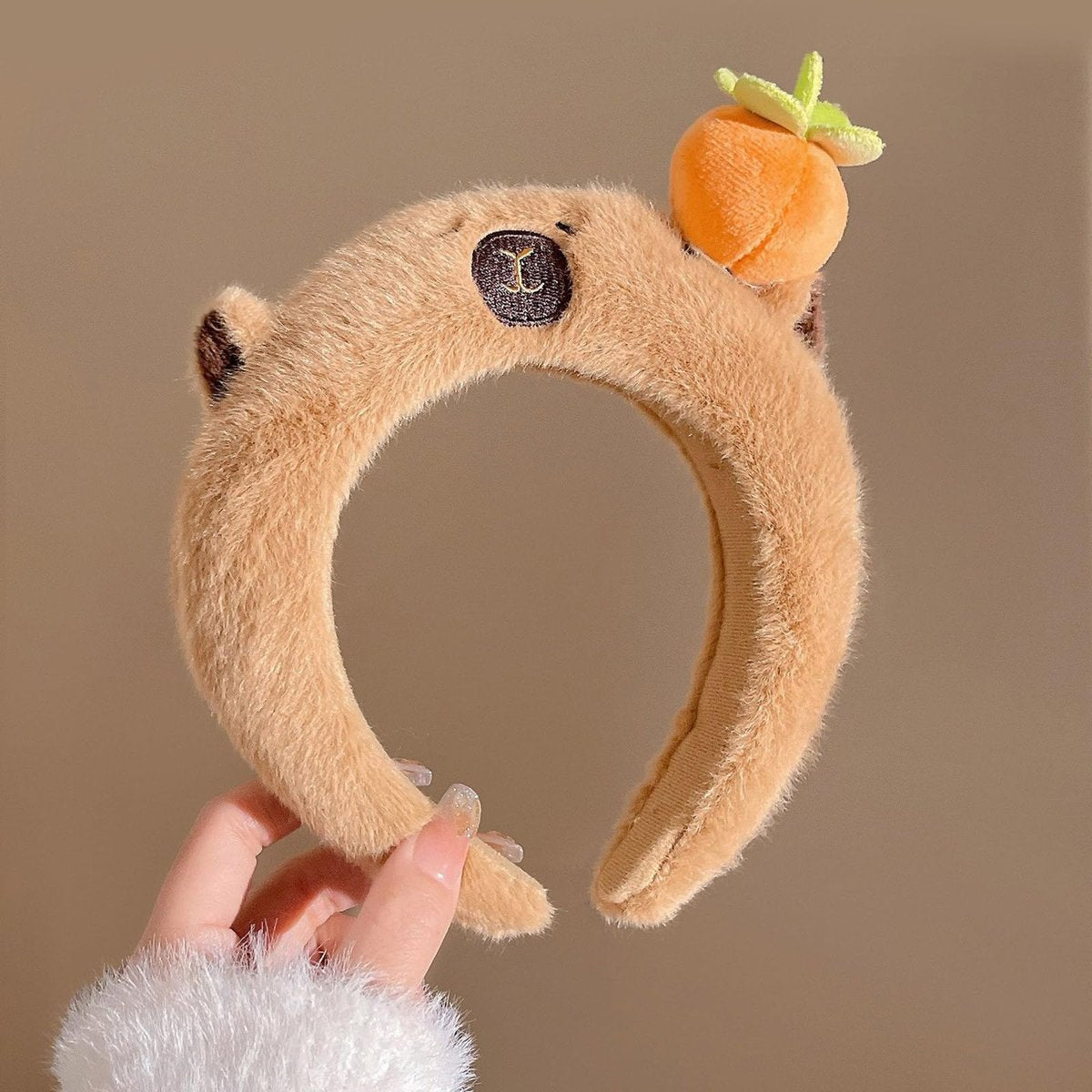 SANGXIU Teens Cartoon Capybara Shape Headband - Adult Plush Headpiece for Makeup, Washing Face, Sports - Anti Hair Slip (Fried Hair, 50-60cm) - görsel 5
