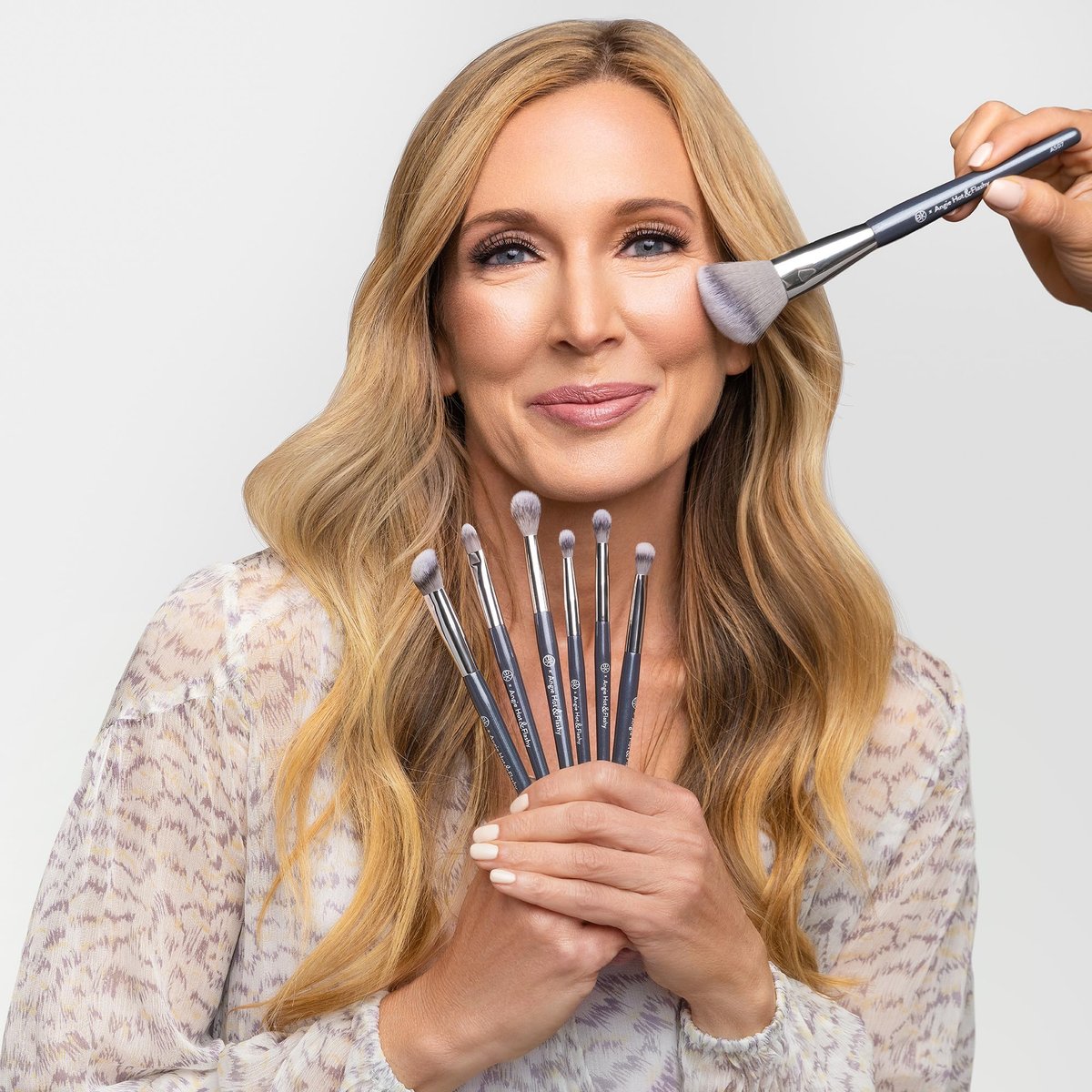 BK BEAUTY ANGIE HOT & FLASHY A507 Angled Blush Brush – Fluffy Synthetic Brush for Blush, Bronzer & Contour, Seamless Streak-Free Finish Avelisse