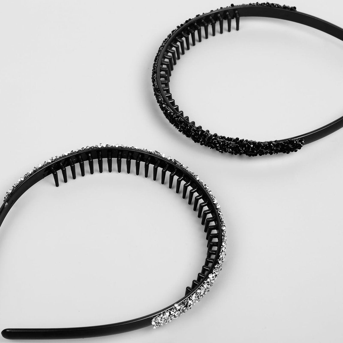 Huachi 4-Pack Fashion Rhinestone Headband for Women – Non-Slip Comb Headbands with Teeth, Crystal Diamond Hairband, Sparkly Hair Accessories (Black, Gray, Silver, Navy) - görsel 13