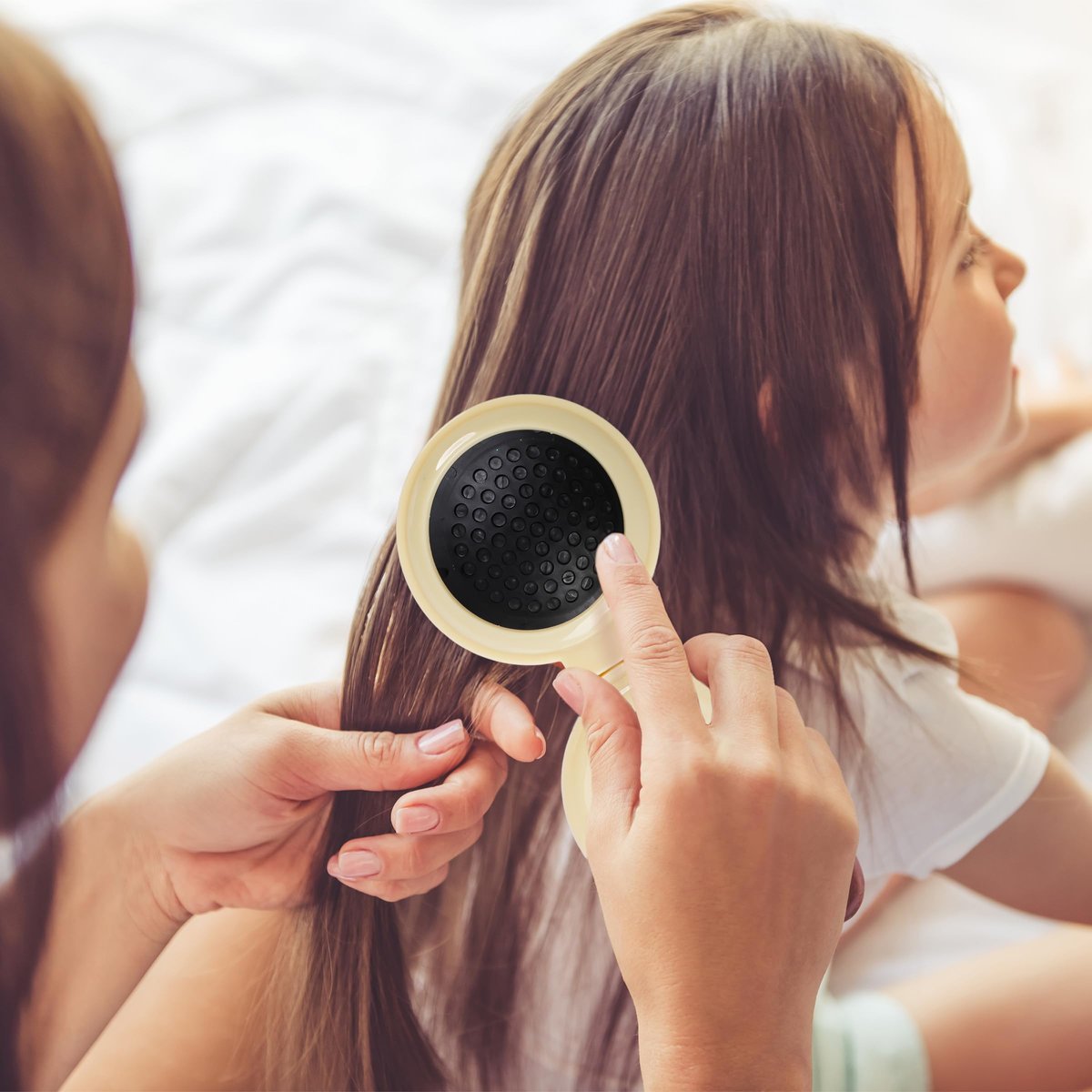 6-Piece Mini Hair Brush Set with Makeup Mirror – Compact Travel Hair Brushes for Women & Girls, Portable Round Hair Massage Comb, 6 Colors - görsel 13