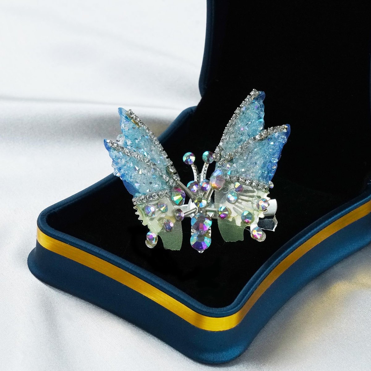 4Pcs Flying Butterfly Hairclips for Girls - Cute Moving Wings 3D Butterfly Hairpins with Glitter Rhinestones Barrettes Hair Accessories Avelisse