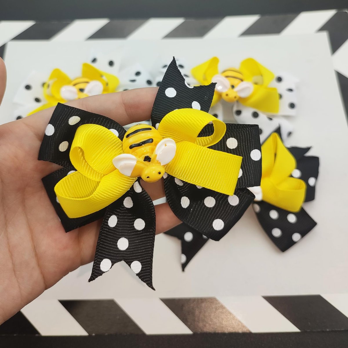 Jaczora 4 PCS Bee Hair Clips - Cute Honey Bee Alligator Hair Pins with Polka Dot Bows, Multicolor, Modern Style for Women & Adults - görsel 7