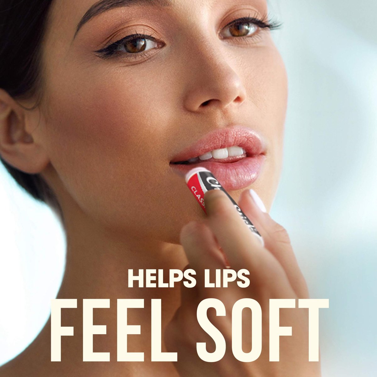 ChapStick Strawberry Lip Balm 5-Pack – Remix 3-Pack + Original 2-Pack, Sweet & Fruity Moisturizers for Dry Lips, 0.15 Oz Each - görsel 7