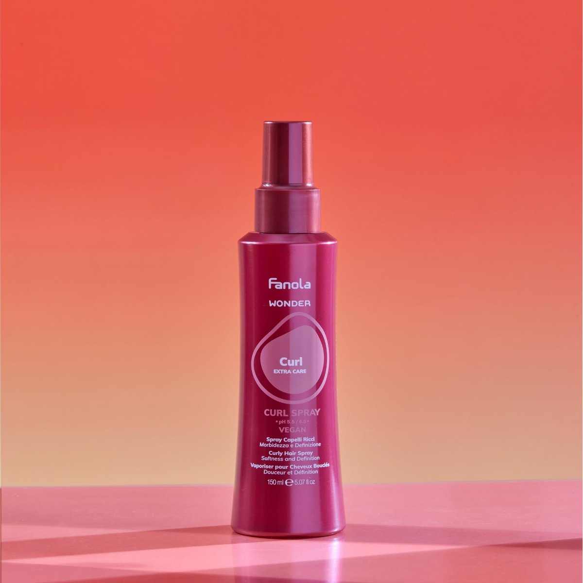 Fanola Wonder Curl Refresher Spray for Curly and Wavy Hair - Lightweight Curl Activator and Revitalizing Hair Spray for Definition & Softness - 150 ml (5 Fl Oz) - görsel 5