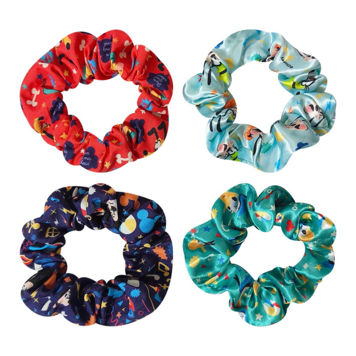 LUV HER Disney Mickey Scrunchies - 4 Large Printed Hair Scrunchies for Girls of All Ages, Officially Licensed Disney Hair Accessories - görsel 7