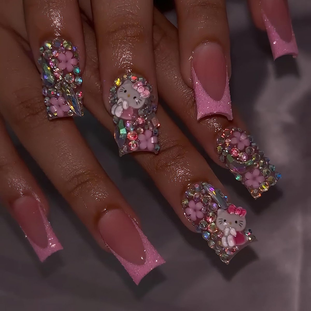 PDFADSK Pink Glitter French Tip Press on Nails Medium Square - Glossy Rhinestones Full Cover Coffin False Nails for Women 24Pcs - görsel 1