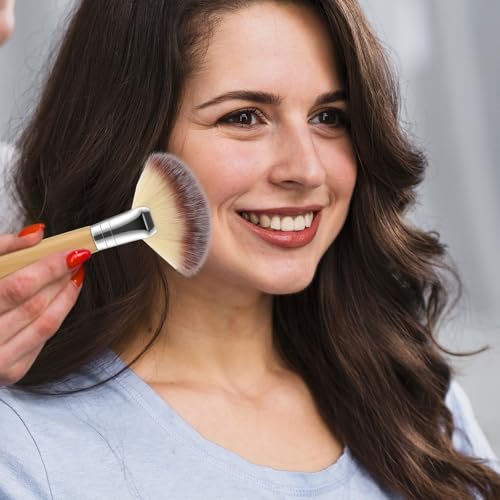 Lusofie 4-Piece Fluffy Facial Fan Brush Set – Soft Bristle Highlighter & Powder Brush for Flawless Makeup Application - görsel 14