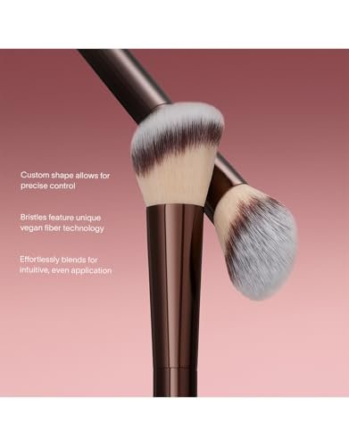 Hourglass No. 15 Blush Brush – Synthetic, Precision Blending Avelisse