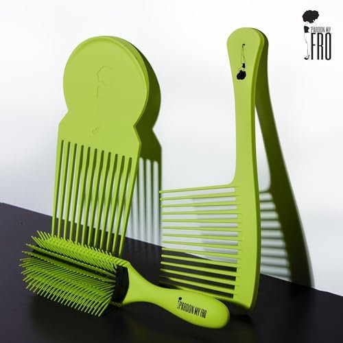 Pardon My Fro Wide Tooth Comb - Detangles Curly, Thick & Wet Hair, Minimizes Breakage, Comfortable Handle for Easy Styling, Ideal for Afro, Wavy & Textured Hair - Travel-Friendly, Lightweight - Green Avelisse