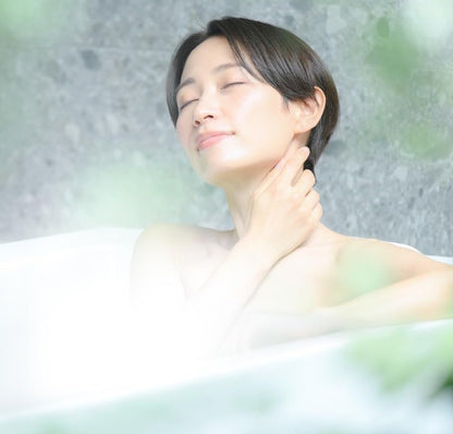 Yuzu Scent Bath Salt 21.16oz (600g) - Onsen Hot Spring Bath Powder Avelisse