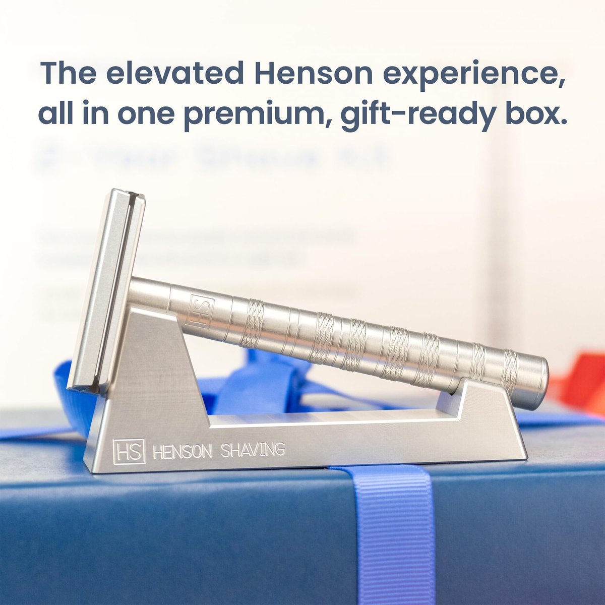 Henson AL13 Safety Razor Shave Set – Aluminum Double Edge Razor with Stand & 100 Blades for Men & Women – Gentle, Precision Shaving Kit for Smooth, Irritation-Free Shaves Avelisse