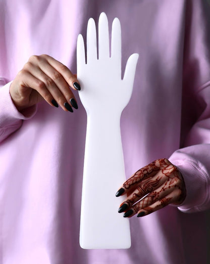 Acrylic Hand for Henna Practice – Reusable Plastic Board for Henna Cones & Paste | Beginner Mehendi Art Kit Avelisse