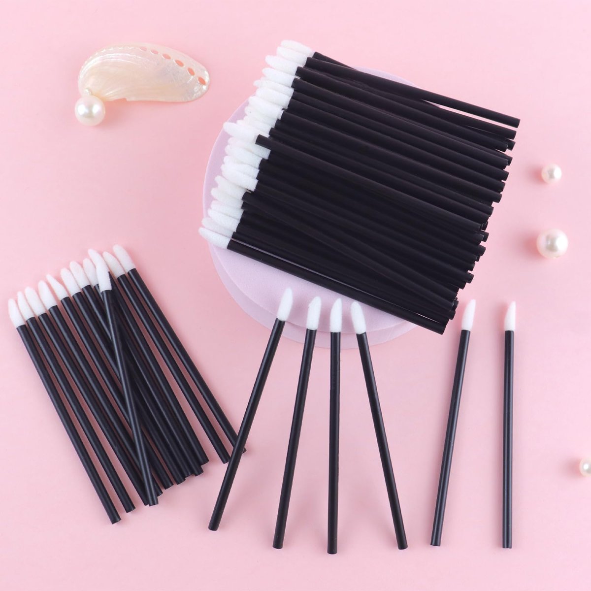 200PCS Disposable Lip Applicators – Black Cotton Lipstick Brushes for Professional Makeup & Esthetician Use Avelisse