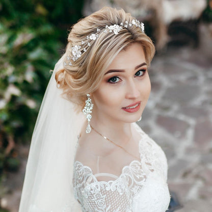 Thinp Bridal Pearl Flower Headpiece Headband - White Plastic Hair Accessory for Weddings, Parties, First Communion Avelisse