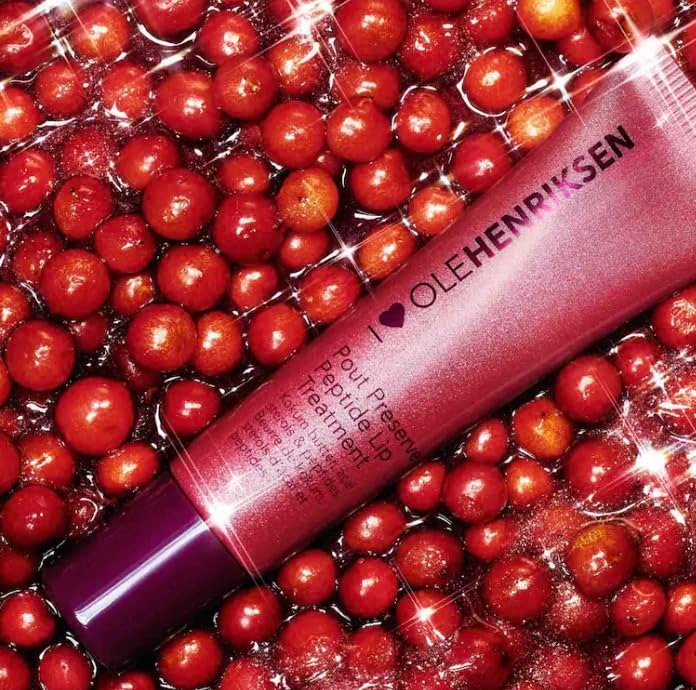 OLEHENRIKSEN Pout Preserve Hydrating Peptide Lip Treatment - Lingonberry Jam Glimmer Avelisse