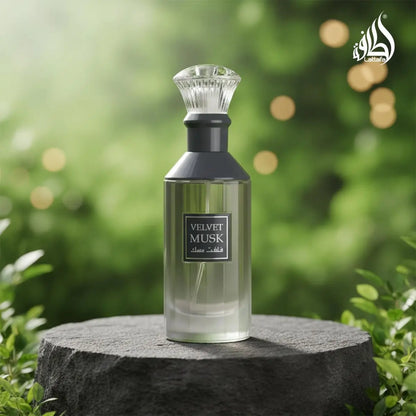 Lattafa Velvet Musk – Soft, Powdery, Woody Eau de Parfum for Unisex, 3.4 oz (100 ml) – Long-Lasting Fragrance Avelisse
