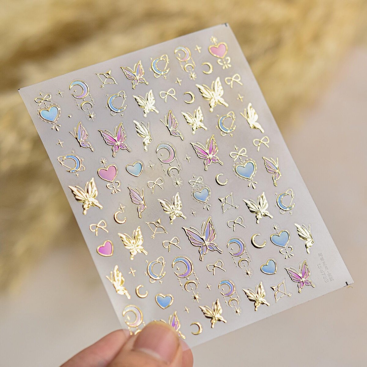 5D Gold Butterfly Nail Art Stickers - Acrylic Nail Decals with Moon & Star Designs for DIY Manicure - görsel 9