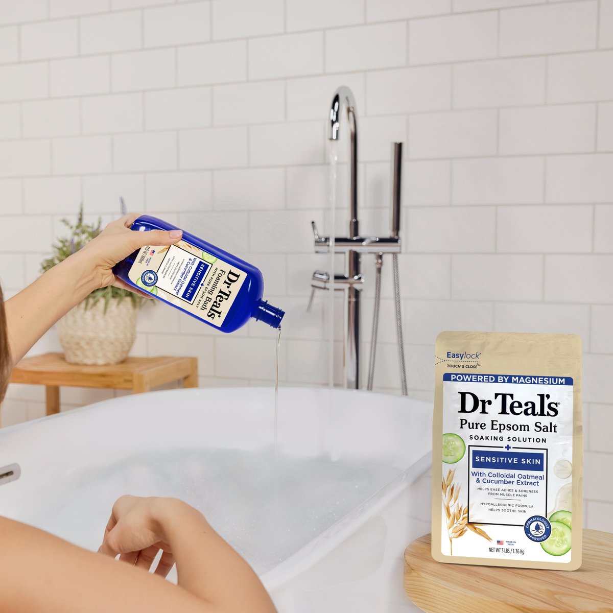 Dr Teal's Foaming Bath with Pure Epsom Salt, Sensitive Skin with Colloidal Oatmeal & Cucumber, 34 fl oz (Pack of 4) - görsel 9