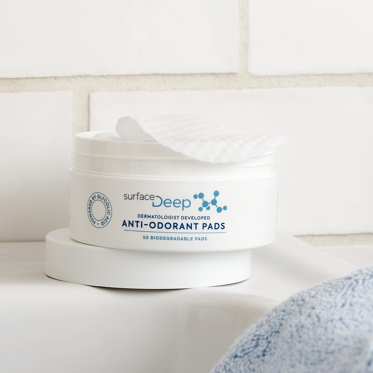 Surface Deep Anti-Odorant Pads – Aluminum-Free Deodorant & Glycolic Acid Exfoliation, 50 Pads Avelisse