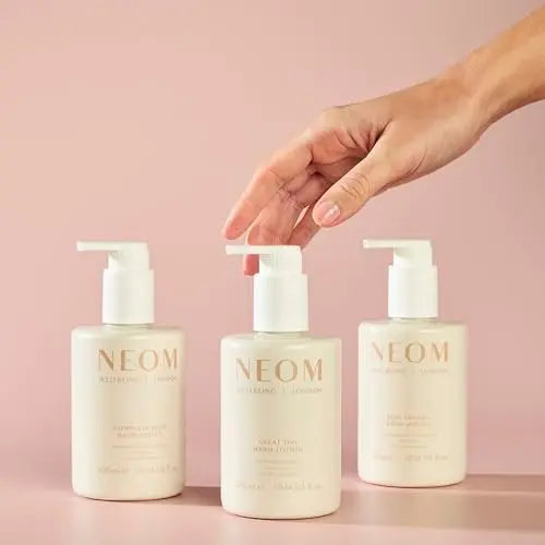 Neom Great Day Hand Lotion, 300ml | Wild Mint & Mandarin with 7 Essential Oils | 100% Natural Fragrance | Hydrating & Luxurious Formula Avelisse