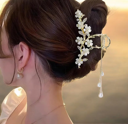 Elegant Floral Hair Clip with Pearl Tassel - Gold Lily of The Valley Design | KEMMINTVN