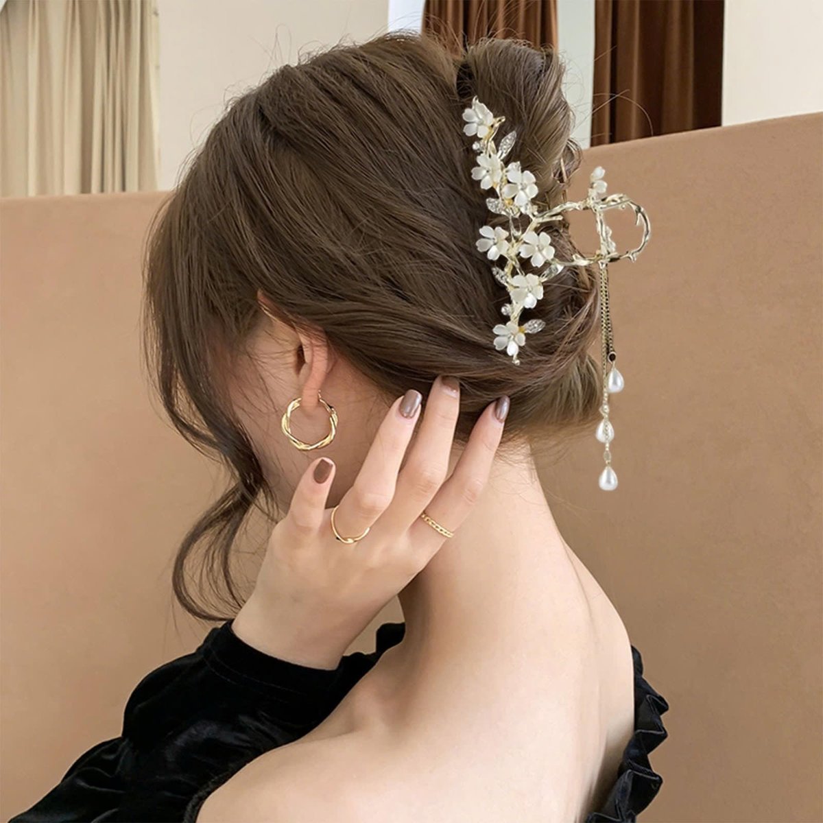 Elegant Floral Hair Clip with Pearl Tassel - Gold Lily of The Valley Design | KEMMINTVN - görsel 6