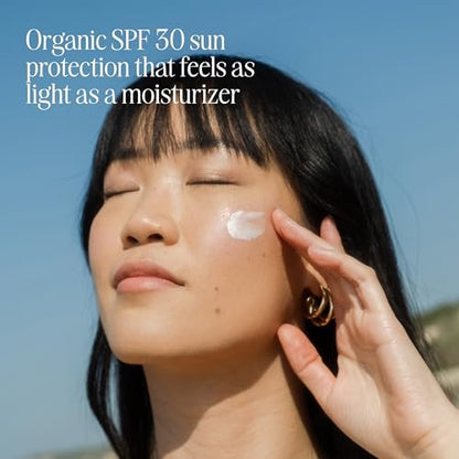 COOLA Sun Essentials Kit: Organic Sunscreen SPF 30 & Lip Balm, TSA Approved Travel Set, Vegan & Gluten Free (4 Items) Avelisse